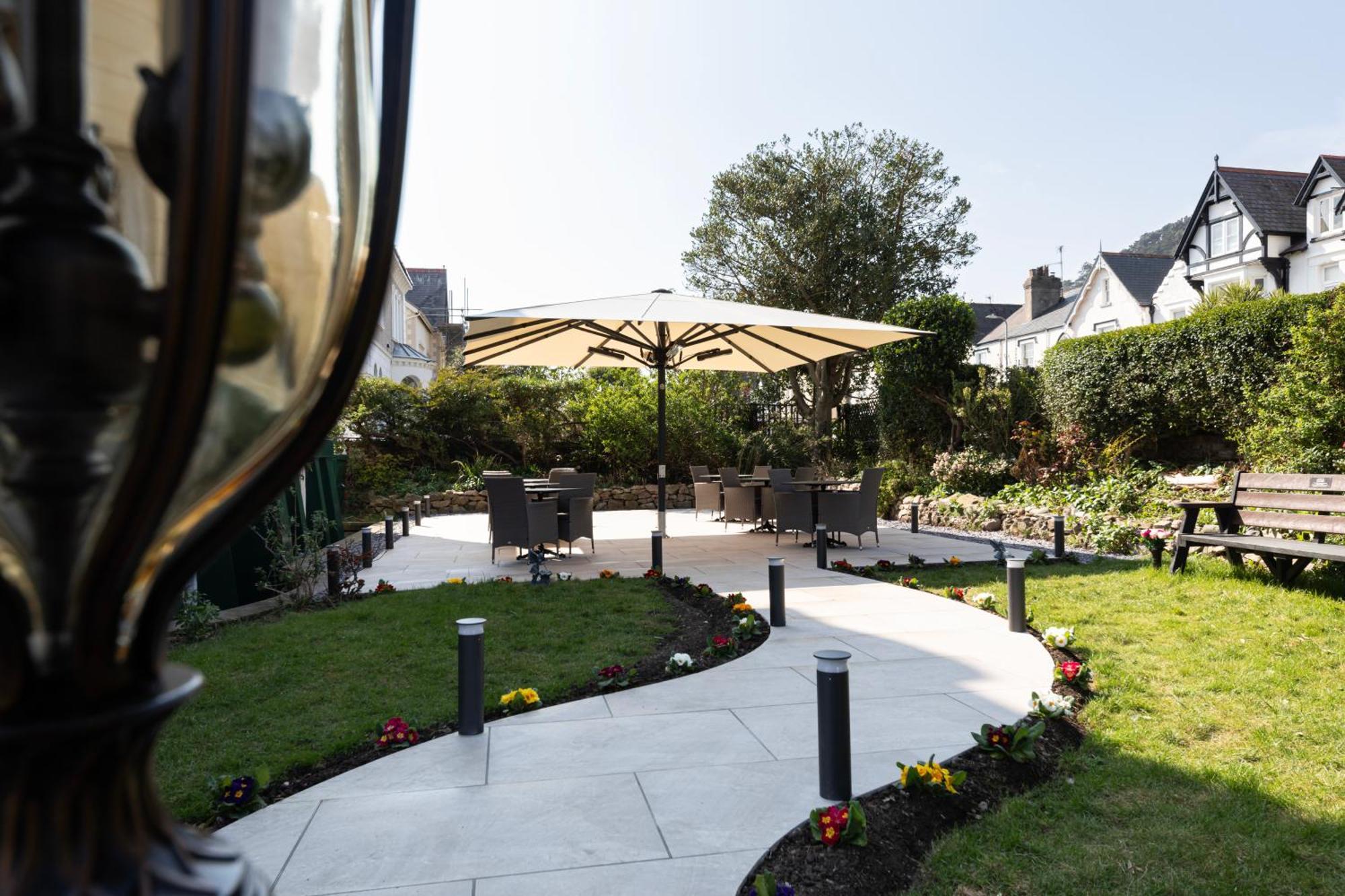 The Annan 3* Llandudno